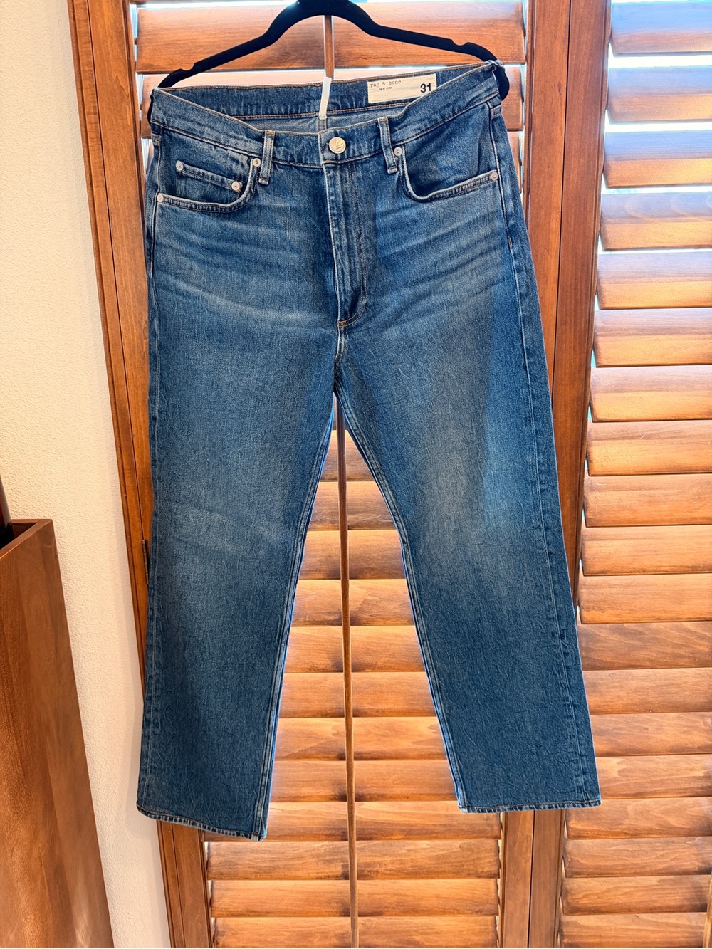 rag & bone Women's Straight-Leg Jeans in Medium Blue/Kendra